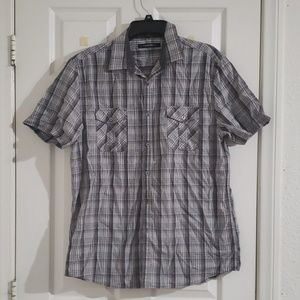 Axist button up short sleeve size L